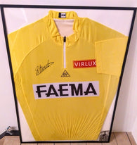 EDDY MERCKX SIGNS OUR FAEMA YELLOW JERSEY